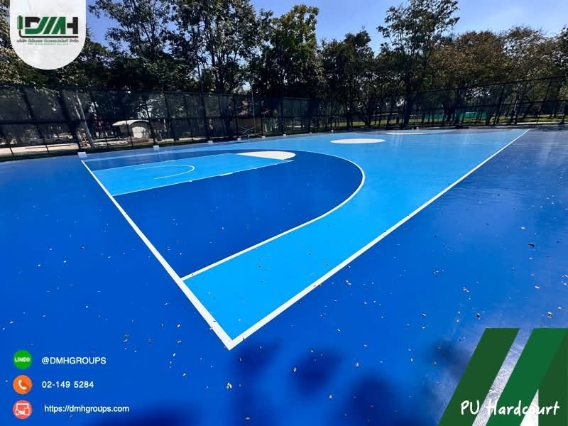 สนามบาสเกตบอล PU Hardcourt สวนสาธารณะเวียงละกอน ลำปาง มุมเฉียงเห็นเส้นเขตสนาม รูปที่ 7